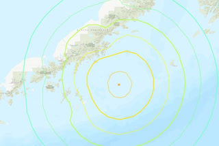 ಅಲಾಸ್ಕಾದಲ್ಲಿ 8.2 ತೀವ್ರತೆಯ ಭೂಕಂಪ