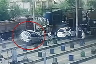 two injured including woman due to speeding car collision at greater noida luharli toll plaza