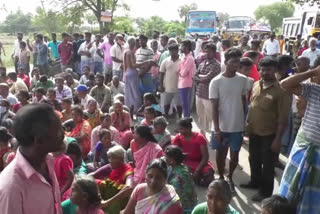 road accident protest in perambalur