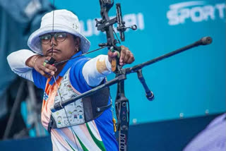 Deepika Kumari enters quarterfinals, Deepika Kumari enters quarterfinals of Olympics, Deepika Kumari enters quarterfinals of Olympics archery, ಕ್ವಾರ್ಟರ್​ ಫೈನಲ್​ಗೆ ಲಗ್ಗೆಯಿಟ್ಟ ದೀಪಿಕಾ ಕುಮಾರಿ, ಒಲಿಂಪಿಕ್ಸ್​ನಲ್ಲಿ ಕ್ವಾರ್ಟರ್​ ಫೈನಲ್​ಗೆ ಲಗ್ಗೆಯಿಟ್ಟ ದೀಪಿಕಾ ಕುಮಾರಿ, ಒಲಿಂಪಿಕ್ಸ್​ನ ಆರ್ಚರಿಯಲ್ಲಿ ಕ್ವಾರ್ಟರ್​ ಫೈನಲ್​ಗೆ ಲಗ್ಗೆಯಿಟ್ಟ ದೀಪಿಕಾ ಕುಮಾರಿ,