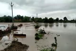 Villages connection lost due to rain, बारिश से गांवों का संपर्क टूटा