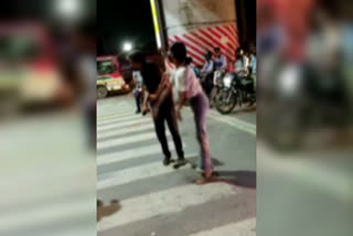 Watch: Woman thrashes cab driver in the middle of the road in Lucknow