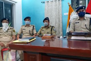Vaishali SP has transferred police officer regarding liquor and sand case