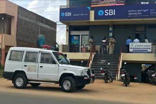 ಗಂಗಾವತಿಯ SBI ಬ್ಯಾಂಕ್​​ನಲ್ಲಿ ಕಳ್ಳತನಕ್ಕೆ ಯತ್ನ