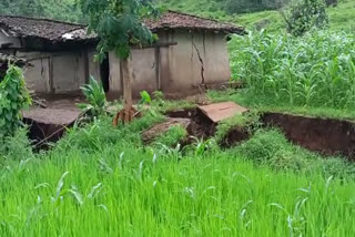 landslide-in-bisarpani-mainpat-cracks-in-fields