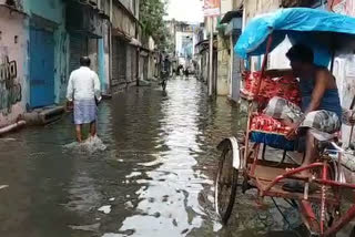 کولکاتا: مسلسل بارش کے سبب کئی علاقے زیر آب