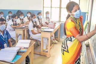 Doctors support the decision to reopen schools after Puja