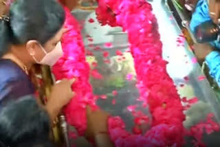 Sasikala pays homage to Madhusudhanan