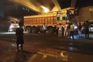 members of truck owners association blocking overloaded vehicles