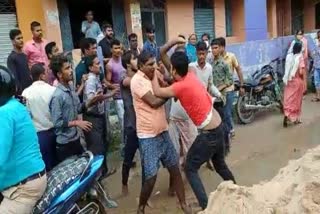 Video of fight between school operator and parents goes viral in Patna