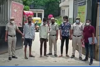 three accused arrested for robbing a pan masala car on monkey bridge