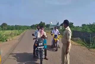 check-post-monitors-people-moment-from-maharashtra