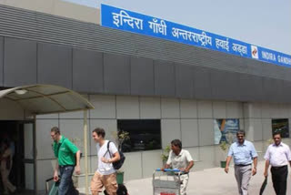 cisf arrested afghan citizen at delhi airport