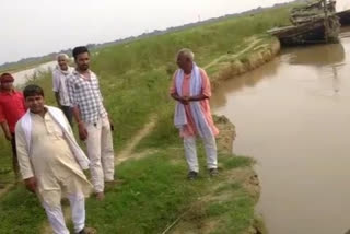 Villagers Panic due to erosion of Ganga river in Batrauli village of Danapur