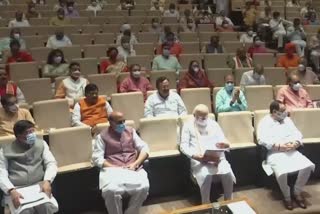 Monsoon Session: ભાજપ સંસદીય દળની બેઠકમાં PM Modi પણ રહ્યા ઉપસ્થિત