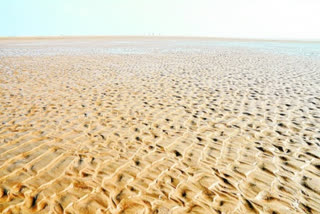 heavy tides at antharvedi coast