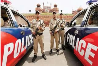 now-delhi-police-will-do-shift-duty