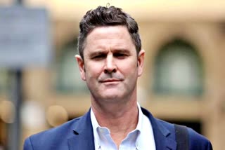 Former New Zealand Allrounder Chris Cairns  New Zealand Allrounder Chris Cairns  Hospital In Canberra  Allrounder Chris Cairns  Chris Cairns Very Ill  न्यूजीलैंड के पूर्व कप्‍तान क्रिस क्रेन्स  क्रिस क्रेन्स अस्पताल में भर्ती