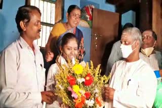 mla-veeranna-charanthimata-visits-student-gangammas-home