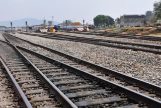 inspection in railway  railway  இரட்டை ரயில் பாதையில் ஆய்வு  ரயில் பாதையில் ஆய்வு  inspection on double track railway track  double track railway track  railway track  double railway track  இரட்டை ரயில் பாதையில் ஆய்வு  ரயில் பாதையில் ஆய்வு  madurai news  madurai latest news  மதுரை செய்திகள்  மதுரையில் இரட்டை ரயில் பாதையில் ஆய்வு