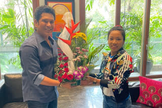 Meerabai chanu meet Cricket great Sachin Tendulkar