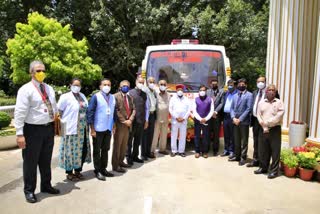 governor-thawar-chand-gehlot-inaugarates-blood-storage-vehicle