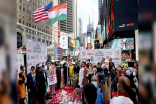 Tricolor At Times Square