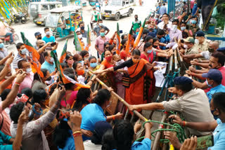 BJP Mahila Morcha Agitation in Jalpaiguri Police Station