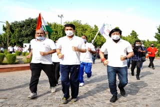 Thakur launches Fit India Freedom Run 2.0 to celebrate 75 years of Independence