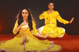 amrita-khanwilkar