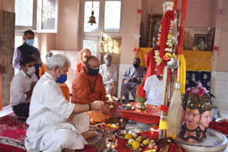 srinagar-chhari-mubarakh-pujan-at-mahadev-gir-dashnami-akhada