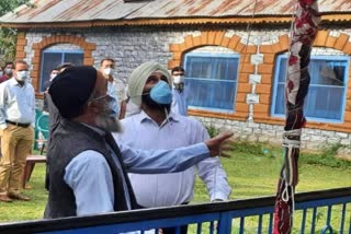 Muzaffar Wani hoisted the national flag