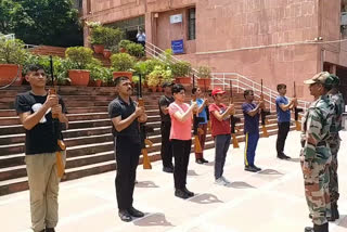 talks with NCC cadets in JNU delhi