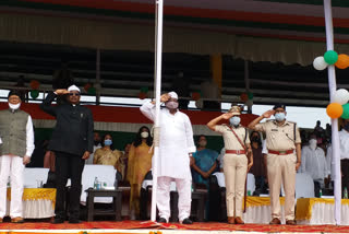 minister rameshwar oraon hoisted flag in lohardaga