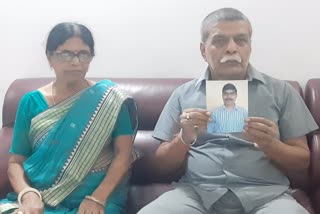 Parents of CBI Officer Ashutosh Kumar