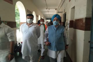 Union Minister Hardeep Puri arrives at a vaccination center in Harinagar West Delhi