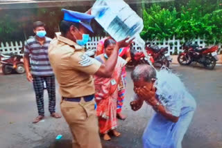 தீக்குளிக்க முயற்சி