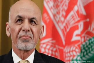 Ghani flees Kabul