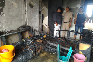 auto driver set ablaze two women in nashik, one dead