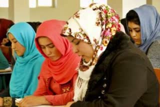 अफगानी छात्र भविष्य को लेकर चिंतित