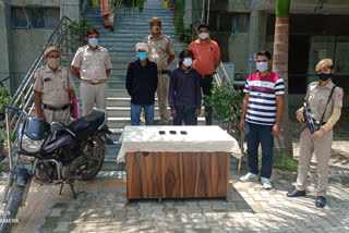 jafarpur kalan police arrested snatchers