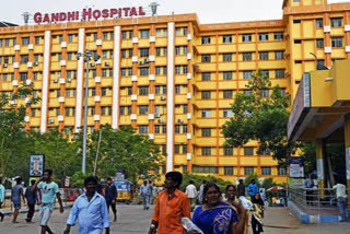 حیدرآباد: گاندھی اسپتال جنسی زیادتی معاملہ پر ایس سی کمیشن کی برہمی