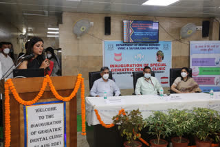 super dental clinic at safdarjung hospital for elderly people