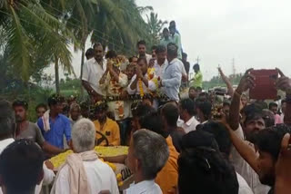 grand Welcome to the persons who released from the prison