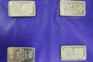 Lucknow Custom arrested gold smuggler