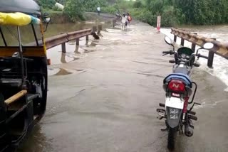 The bridge in Surat was submerged