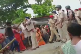 police public clash