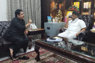 Former minister Zameer Ahmed Khan meets Kpcc president DK Shivakumar