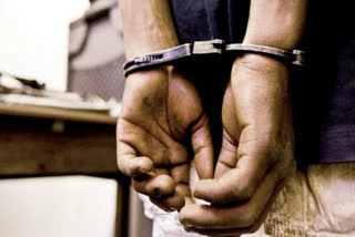 Drugs smuggles arrested in delhi