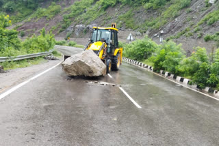 Landslide on Kalka-Shimla Highway, कालका-शिमला हाईवे पर भूस्खलन